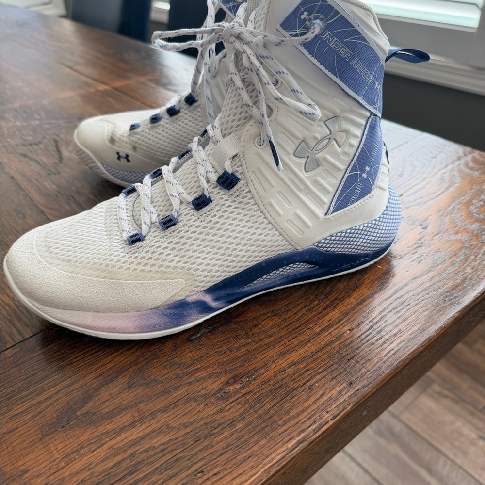 Under Armour Hovr High-Top Volleyball Shoes Size 9.5 - Picture 3 of 8